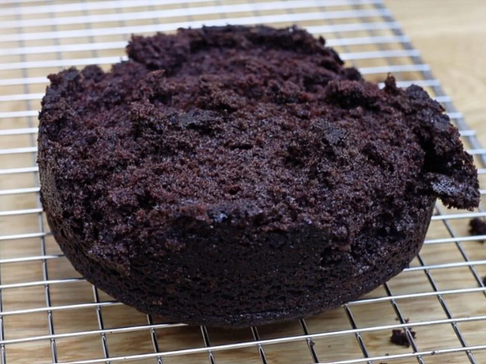 Cake Layers Stick to the Pan and Fall Apart